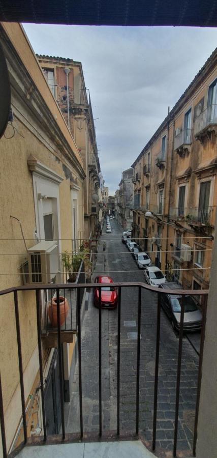 Domus Odeon La Casa Nel Parco Archeologico Di Catania Lägenhet Exteriör bild